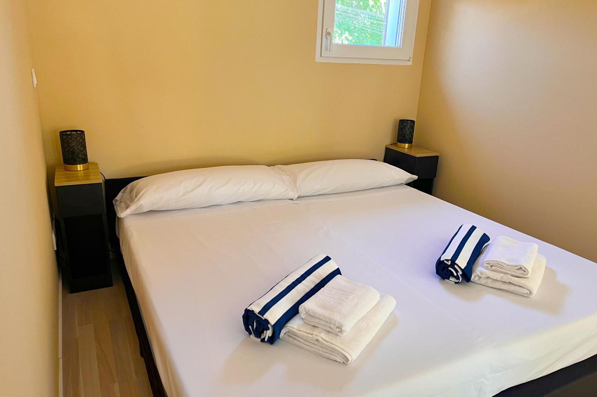 Fee4Me Cabin With Pool And Garden San Martín de la Vega Extérieur photo