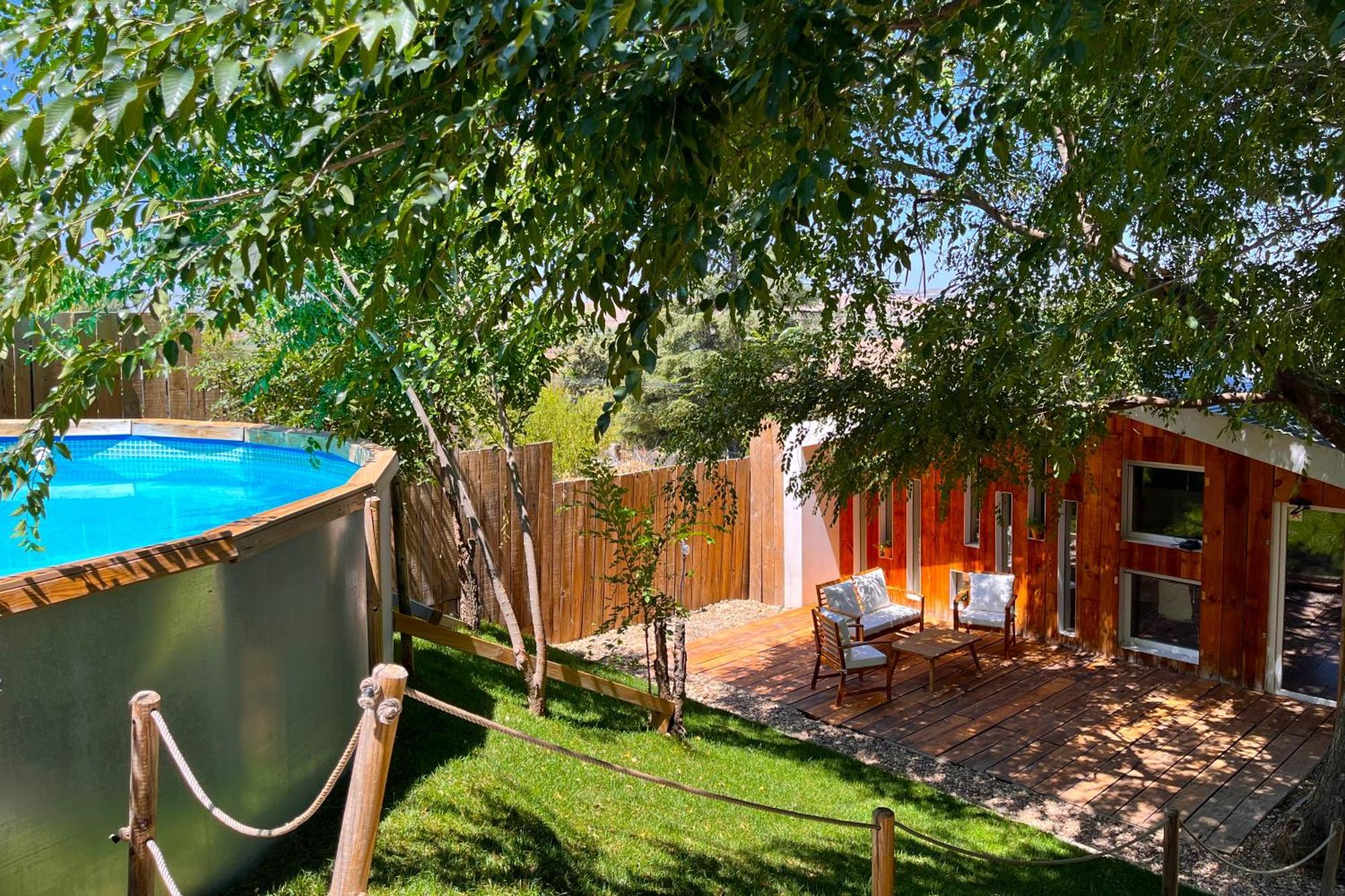 Fee4Me Cabin With Pool And Garden San Martín de la Vega Extérieur photo